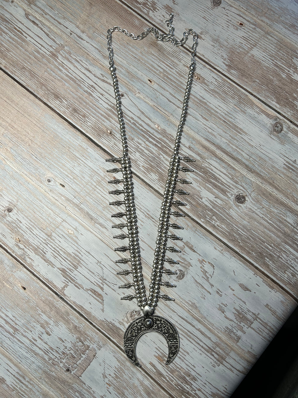 Collar Moon