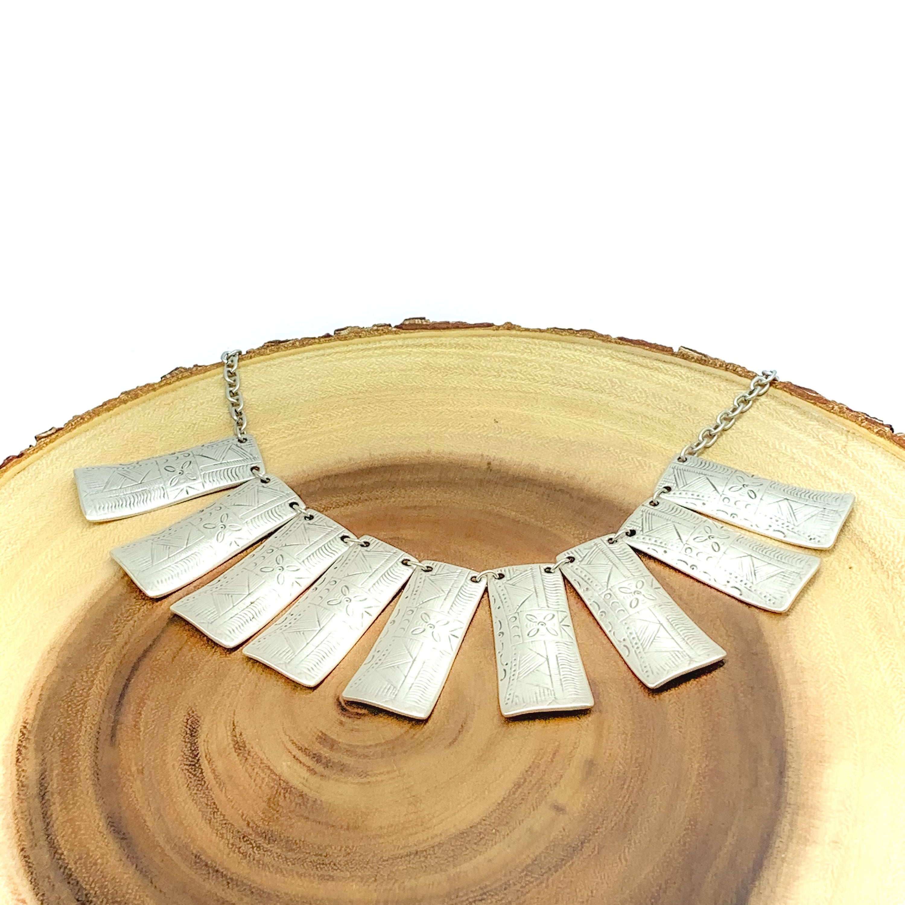 Collar Egi - Dharma Ropa Étnica