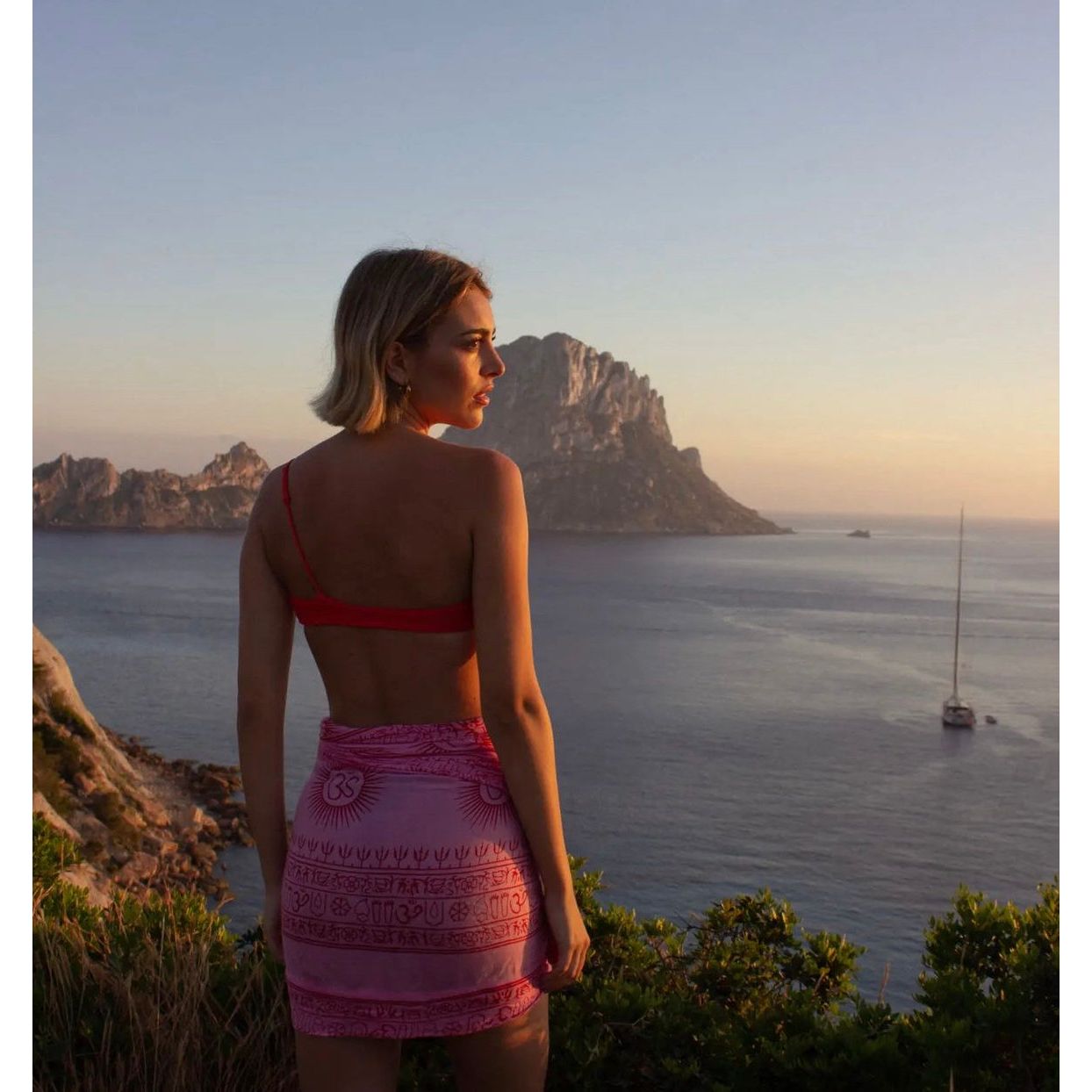 Falda corta rosa