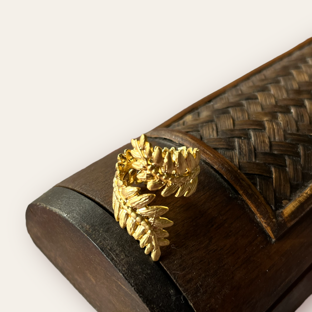 Anillo Laurel Dorado