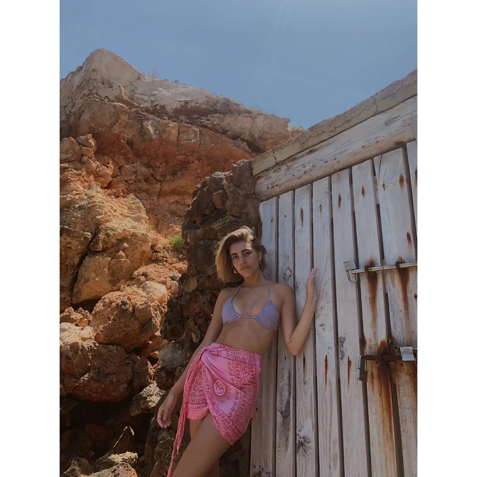 Falda corta rosa