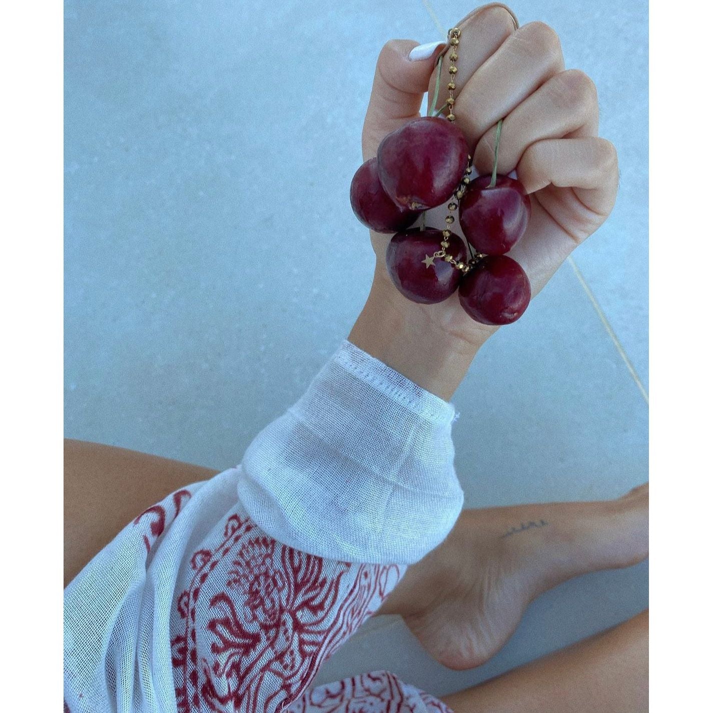 Kurta Clásica Blanca/roja