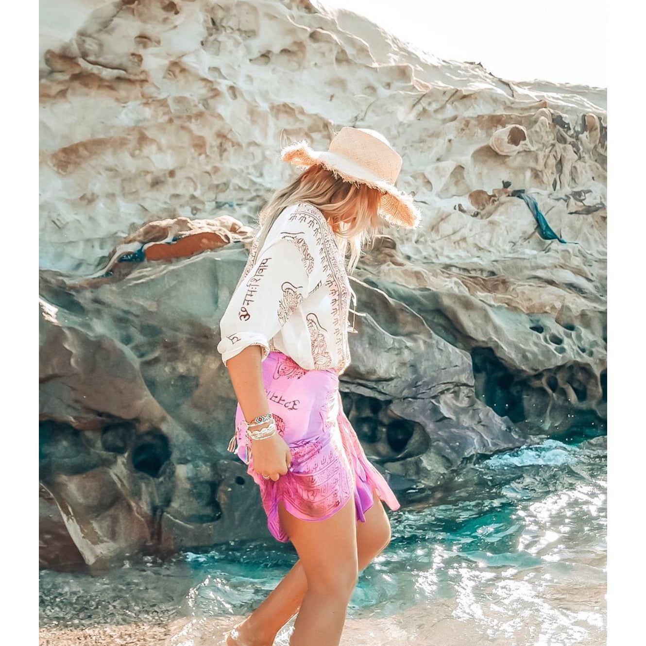 Kurta Clásica Blanca/roja